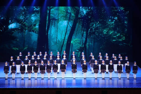 童聲合唱《有一首歌輕輕飄過》
